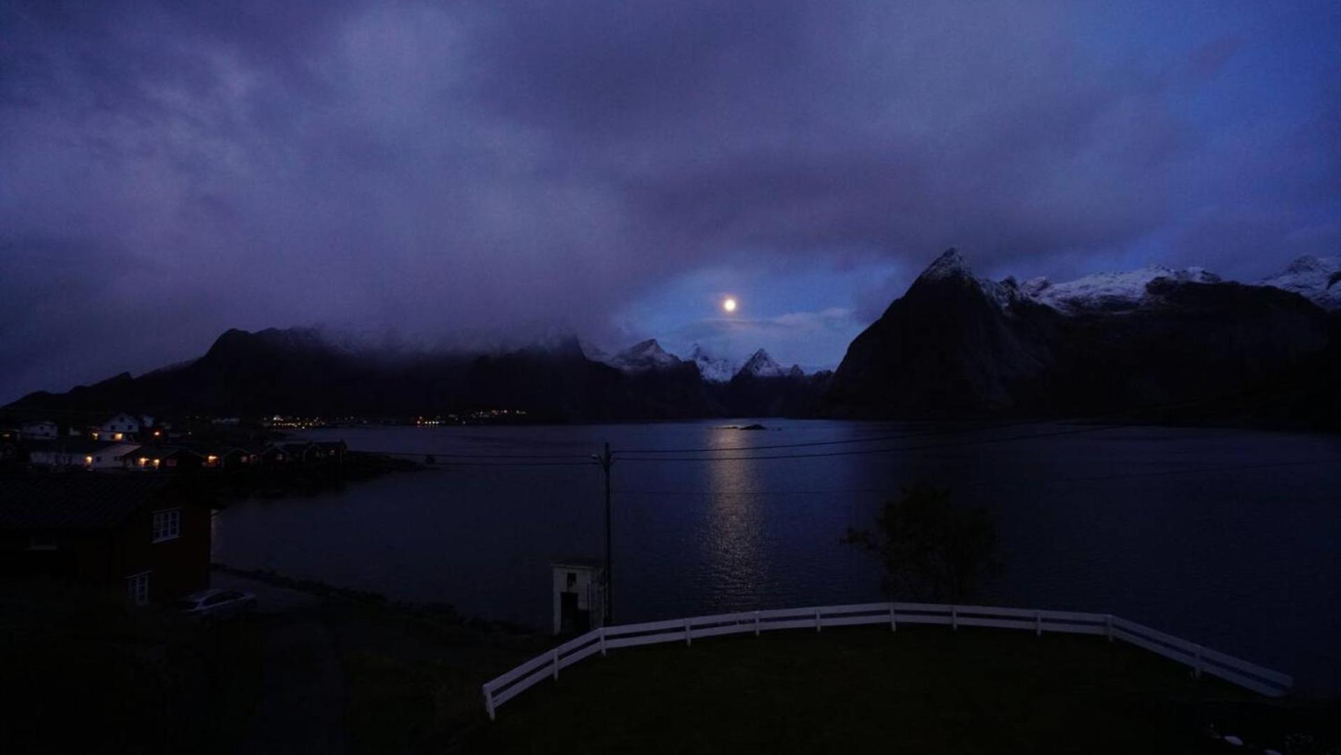 Lofoten Panoramic Luxury Home With Sauna モスケネス エクステリア 写真
