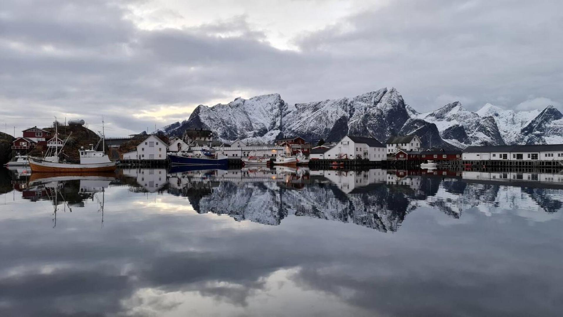 Lofoten Panoramic Luxury Home With Sauna モスケネス エクステリア 写真